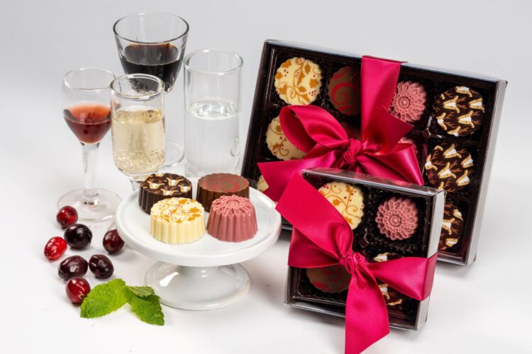 Holiday Cheer Colleciton w props